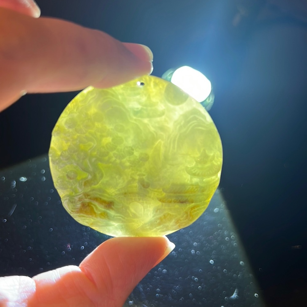Genuine jadeite